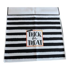 New Unbranded Set of 4 Halloween Hand or Dish Towels 16" X 26"